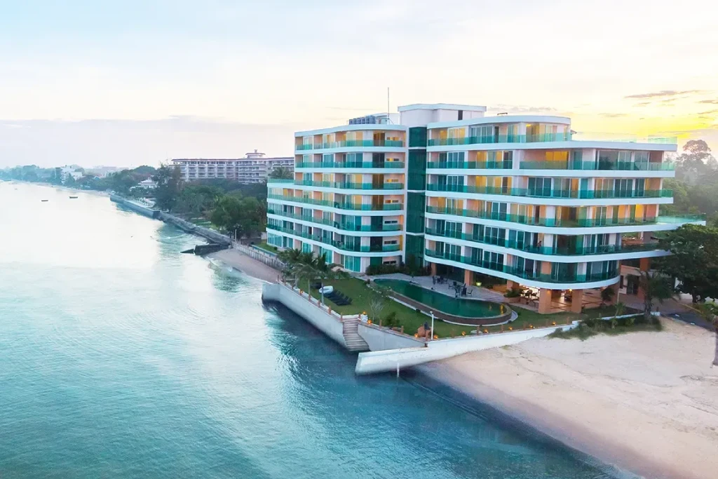 Paradise Ocean View condominium exterior